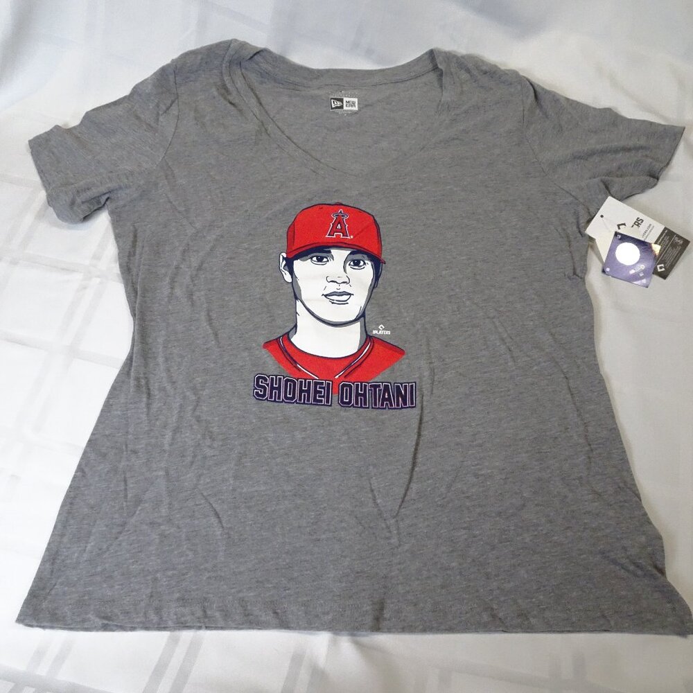 New Era LA Angels #17 Ohtani T-Shirt. Women's 2XL, gray V-neck‎ short sleeve